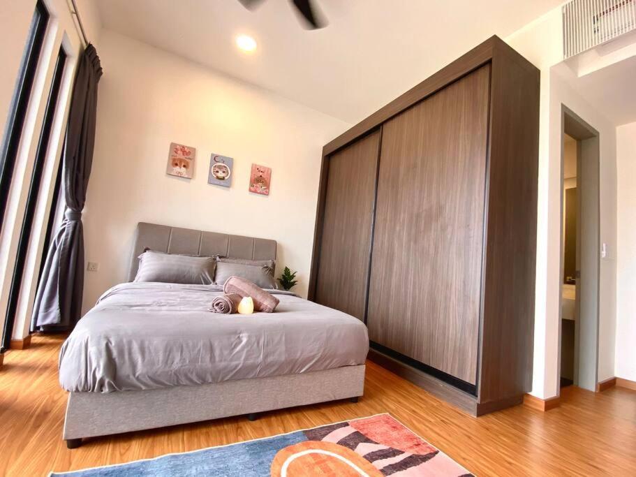 Beacon Executive By Staycation * George Town