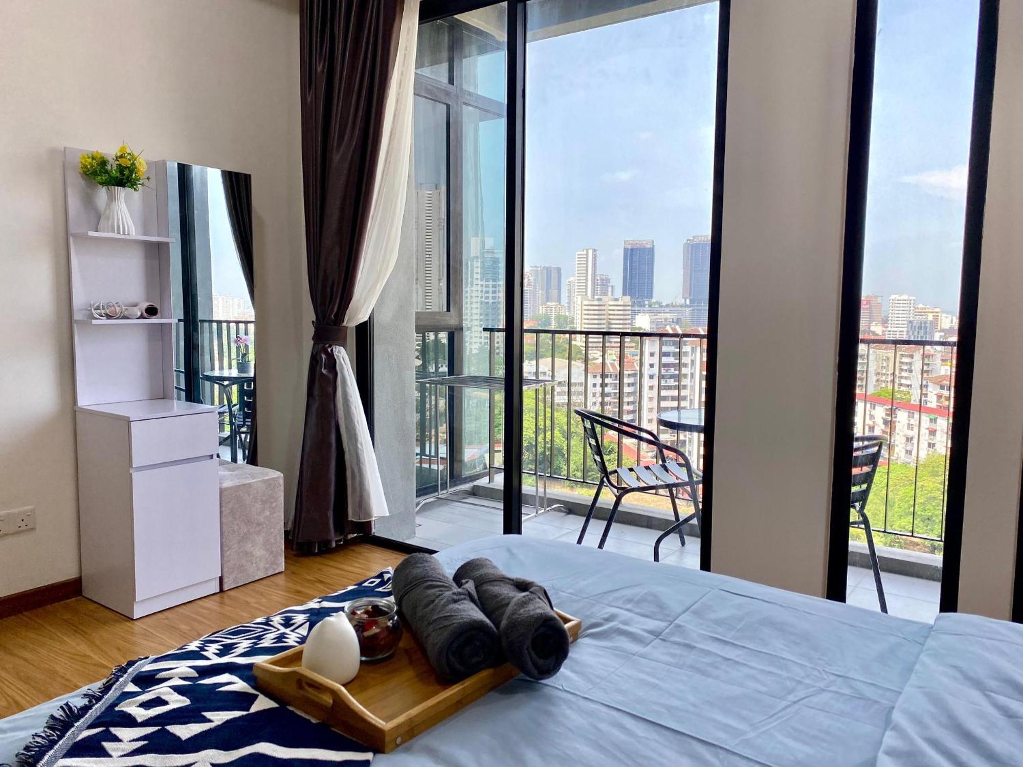 Beacon Executive By Staycation George Town