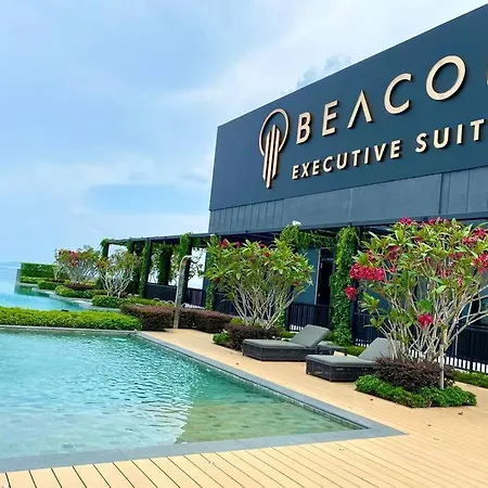 Beacon Executive Suite By Staycation Homestay George Town Exterior photo