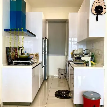 Beacon Executive Suite By Staycation Homestay George Town Exterior photo