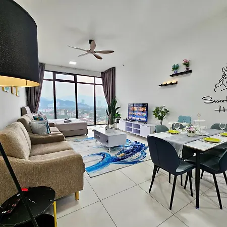 Beacon Executive Suite By Staycation Homestay George Town Exterior photo