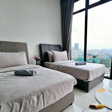 Beacon Executive Suite By Staycation Homestay George Town Exterior photo