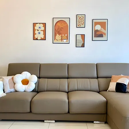 Beacon Executive Suite By Staycation Homestay George Town Exterior photo