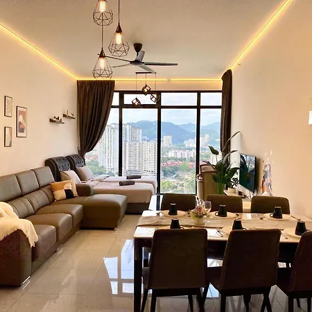 Beacon Executive Suite By Staycation Homestay George Town Exterior photo