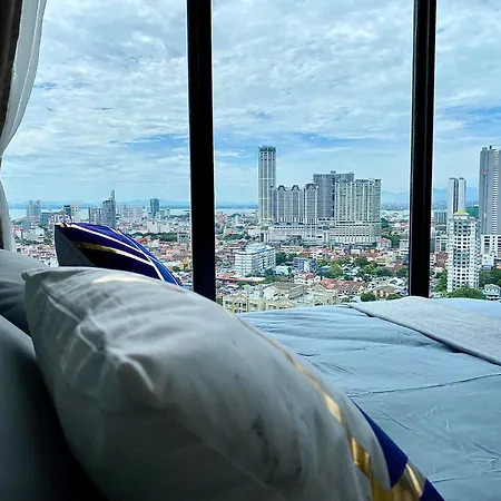 Beacon Executive Suite By Staycation Homestay George Town Exterior photo