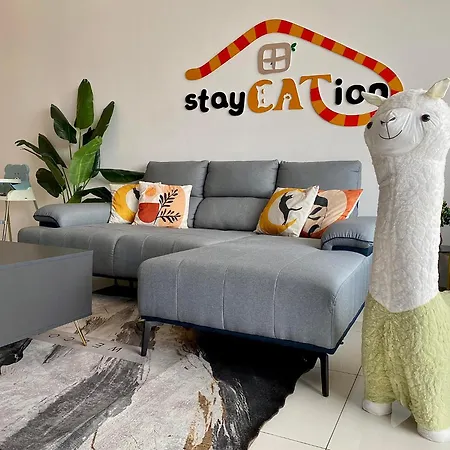 Beacon Executive Suite By Staycation Homestay George Town Exterior photo